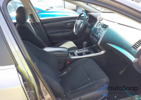 2015 Nissan Altima 2.5 S from USA, damaged, VIN 1N4AL3AP7FC447785